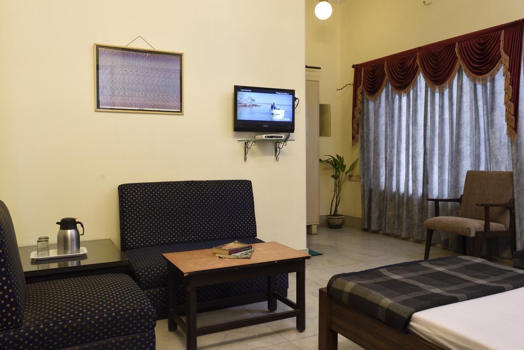 Hotel Esplanade Chambers โกลกาตา ภายนอก รูปภาพ