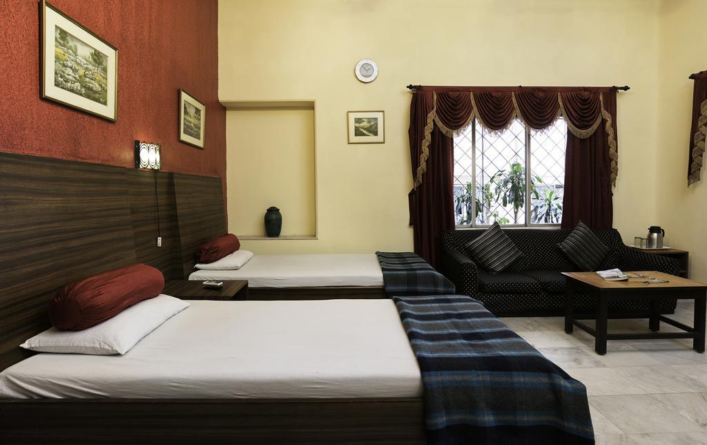 Hotel Esplanade Chambers โกลกาตา ภายนอก รูปภาพ